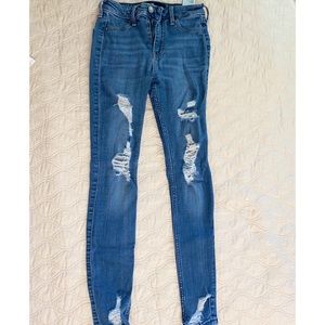 Hollister Ripped Jeggings